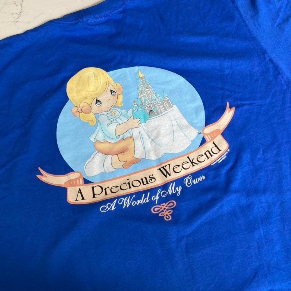 RARE  NWOT Disney precious moments weekend T-shirt size L/XL‎
